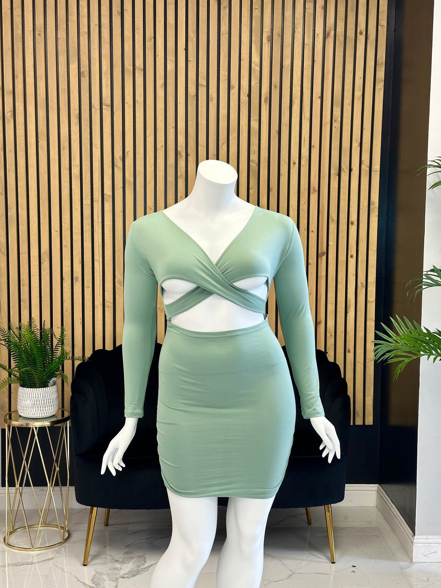 Mini cross dress.  Solid back